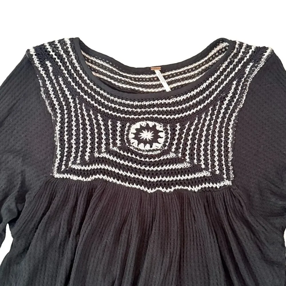 Free People Soul Mate Knit Crochet Black Long Sleeve Top Flare Cuff Size Medium